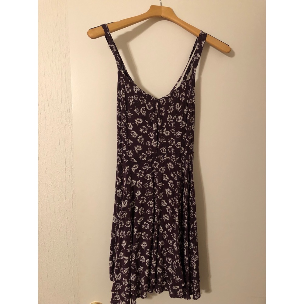 FLORAL SUNDRESS W/ OPEN BACK ANS RUFFLED BOTTOM 🌸